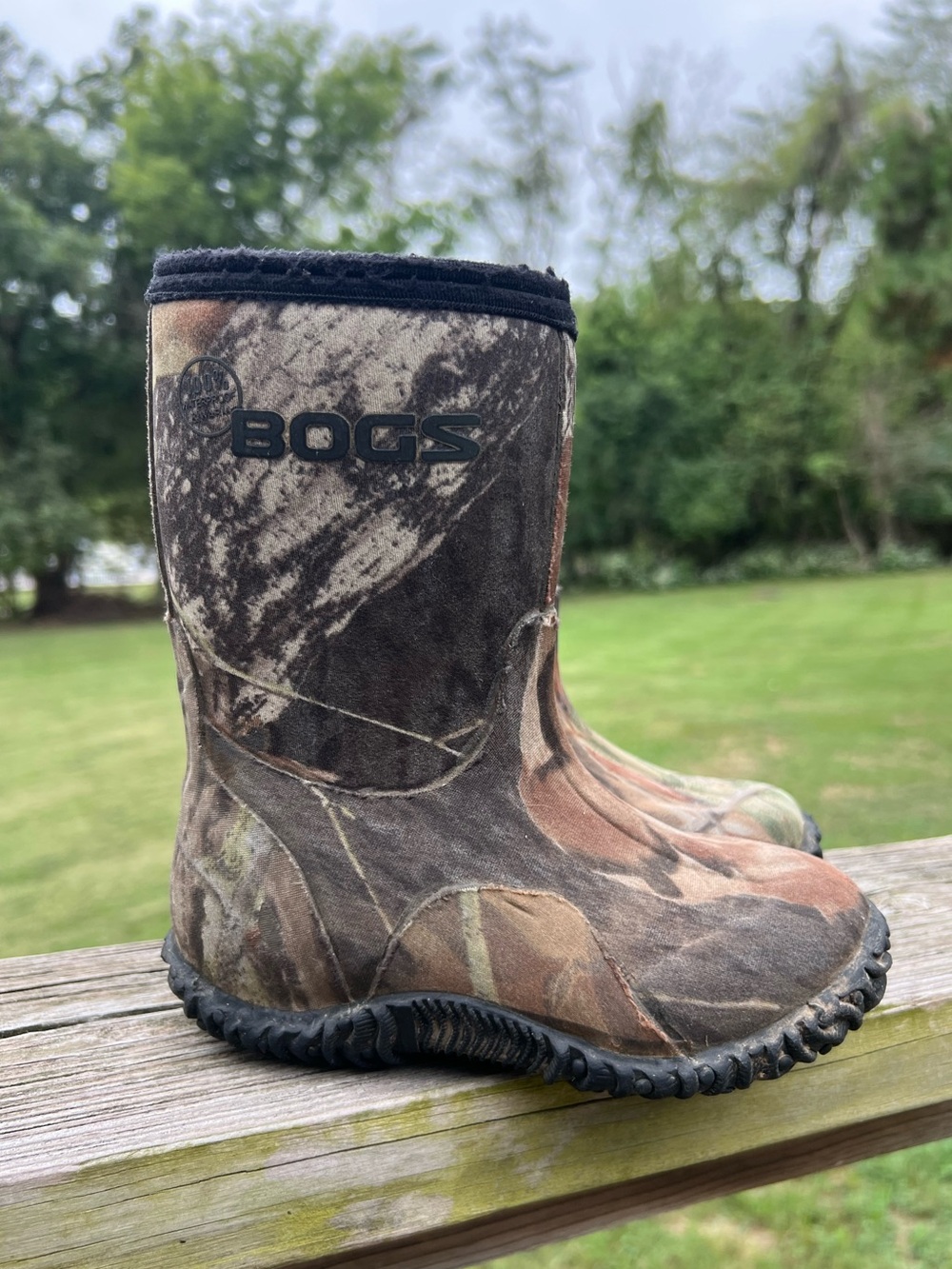 Bogs Classic Mid Camo Youth Boots Size 10 Waterproof